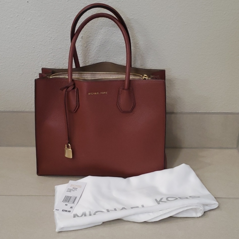 Beautiful genuine Michael Kors bag